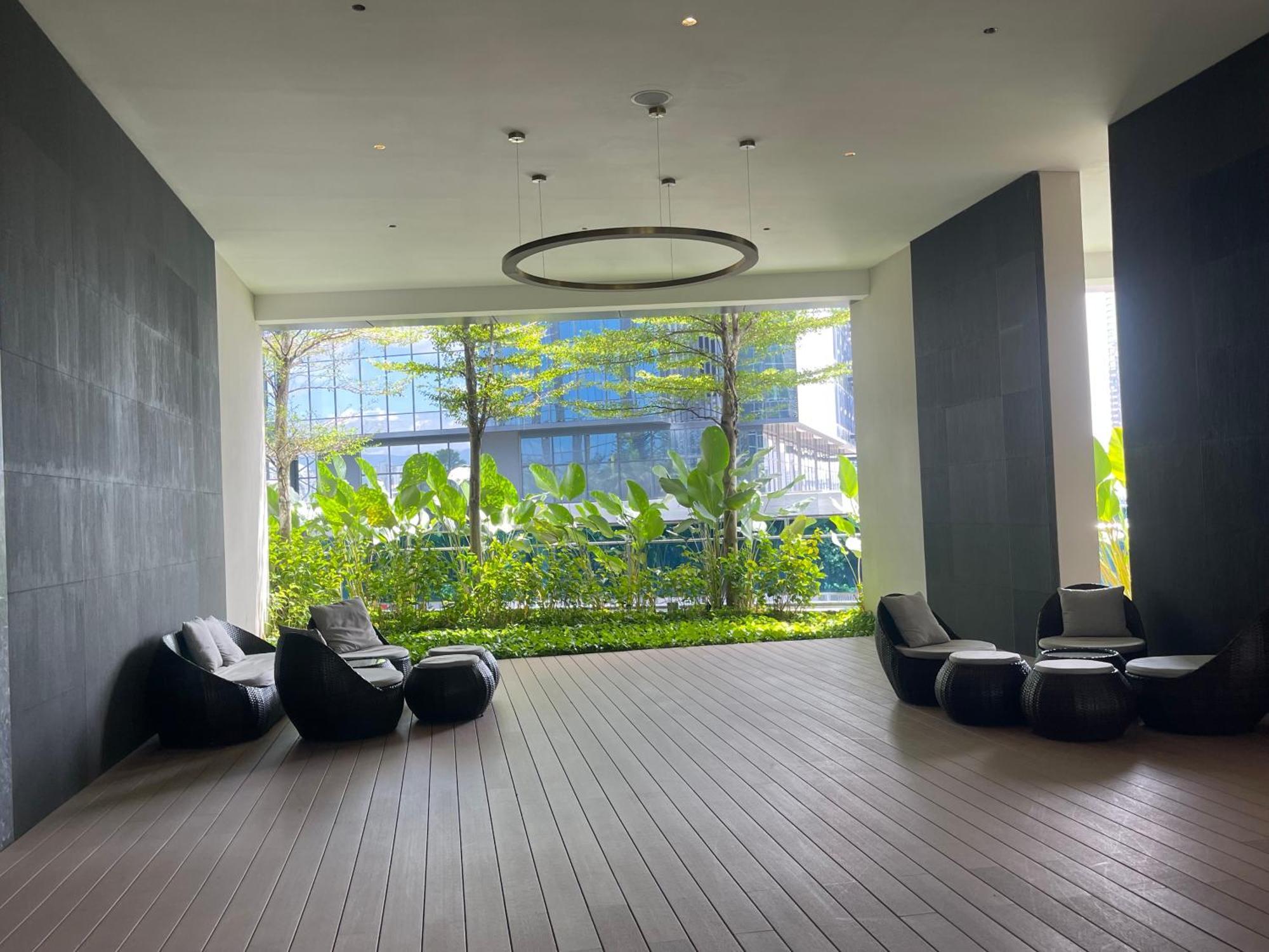 Eaton By Luxury *