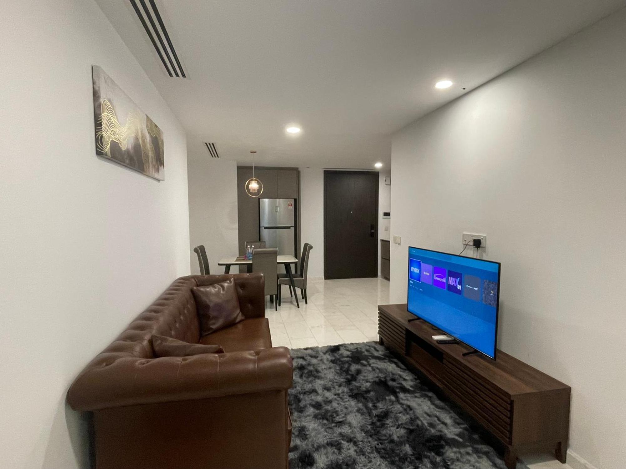 Pangsapuri Eaton By Luxury *