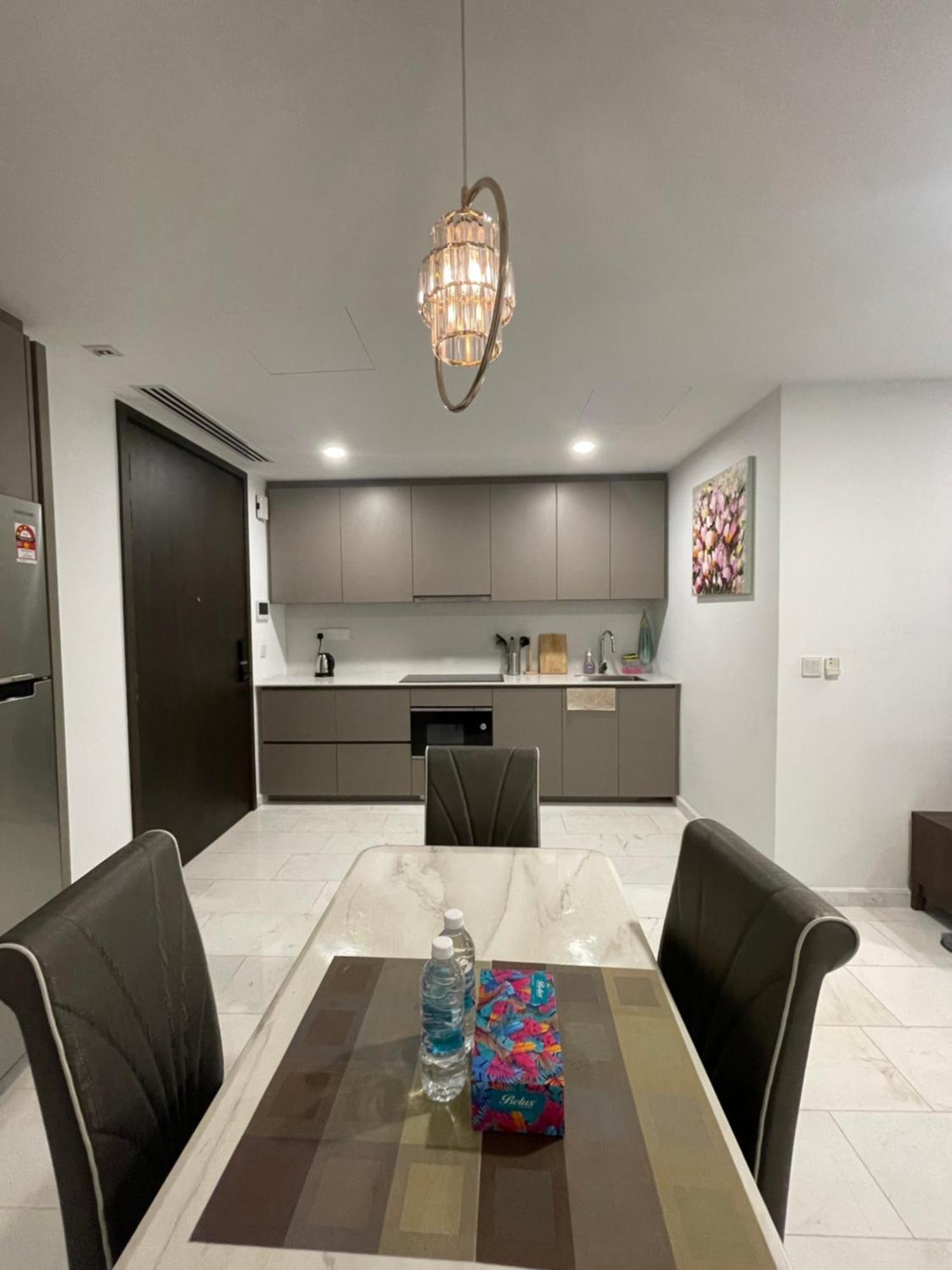 Eaton By Luxury Pangsapuri